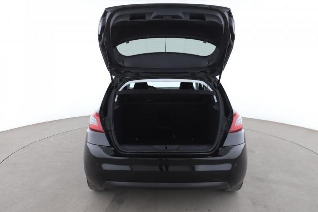 Peugeot 308 image 1