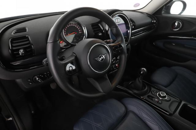 Mini Clubman image 8