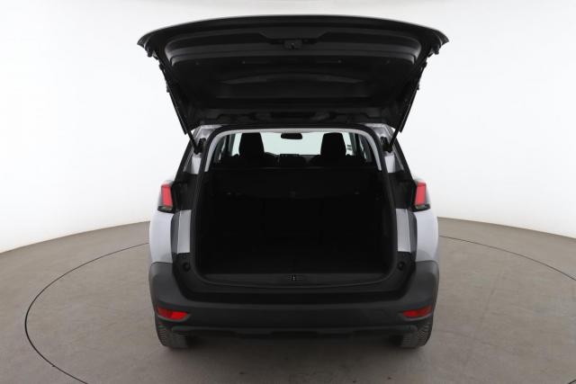 Peugeot 5008 image 8