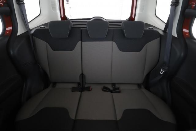 Ford Tourneo image 9