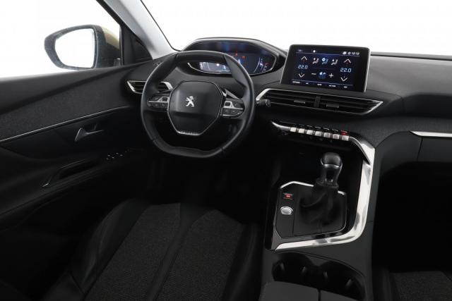 Peugeot 5008 image 1
