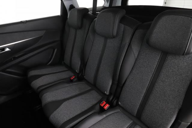 Peugeot 5008 image 4