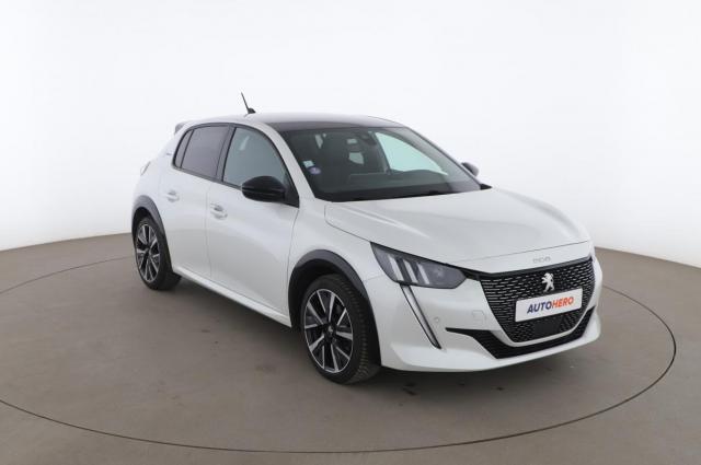 Peugeot 208 image 8