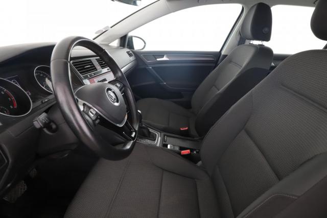 Volkswagen Golf image 1