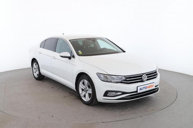 Volkswagen Passat image 5