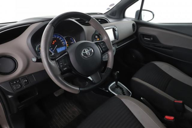 Toyota Yaris image 7