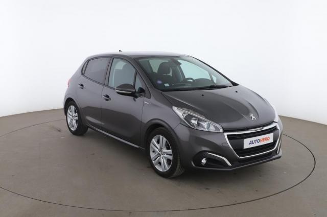 Peugeot 208 image 8