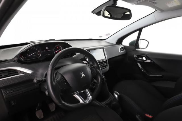Peugeot 208 image 3