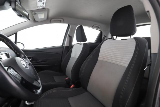 Toyota Yaris image 6
