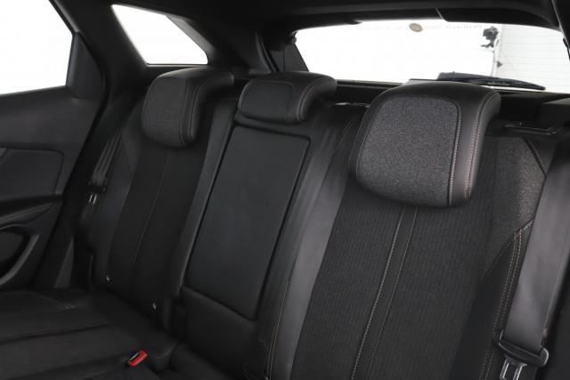 Peugeot 3008 image 8
