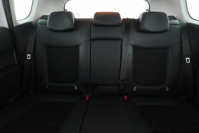 Peugeot 3008 image 7