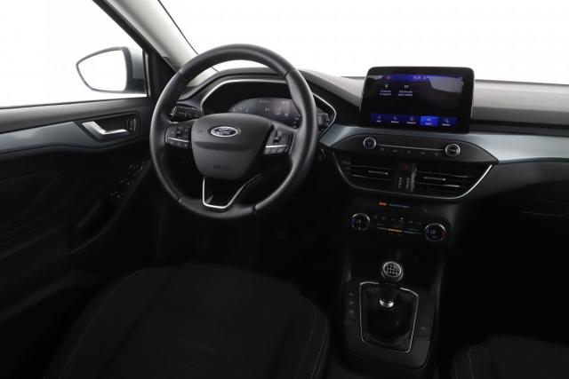 Ford Focus image 9