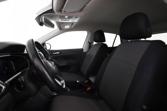 Volkswagen T-Cross image 3
