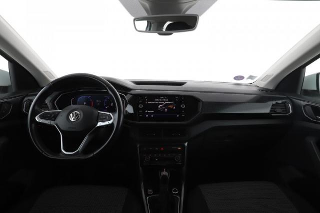 Volkswagen T-Cross image 2