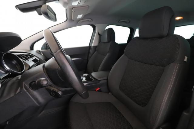 Peugeot 3008 image 8