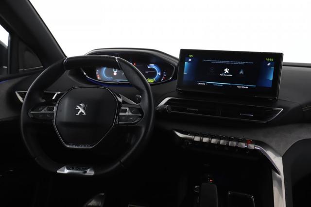 Peugeot 3008 image 2