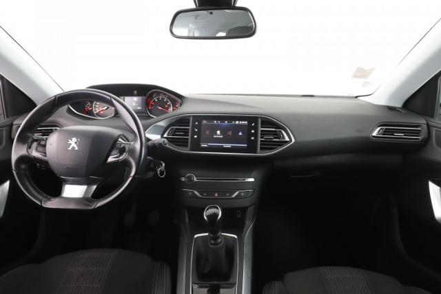 Peugeot 308 image 8