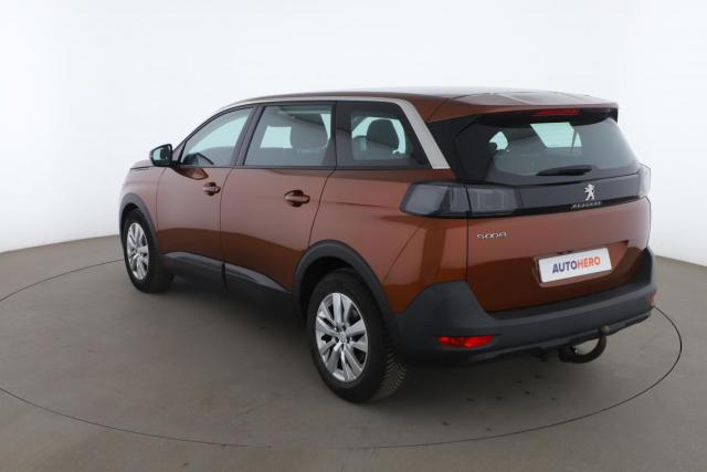 Peugeot 5008 image 2