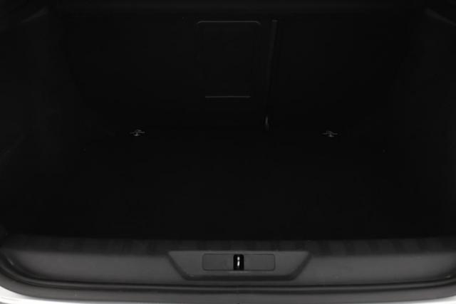 Peugeot 308 image 2