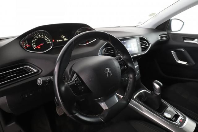 Peugeot 308 image 1
