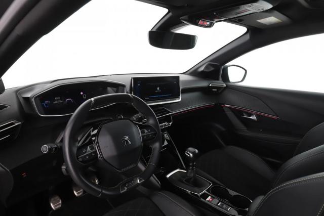 Peugeot 208 image 7