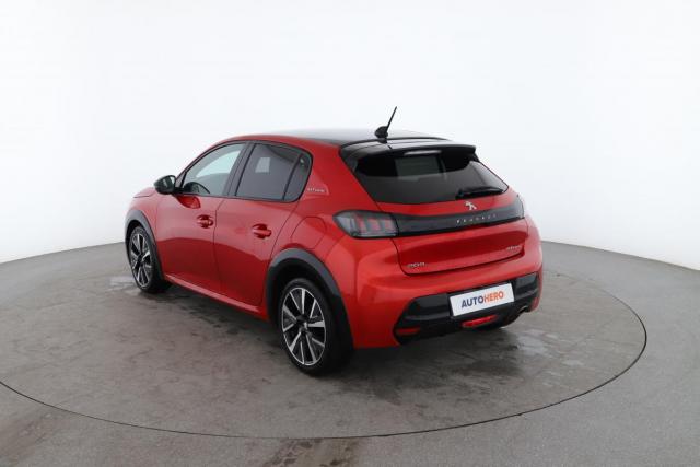 Peugeot 208 image 6