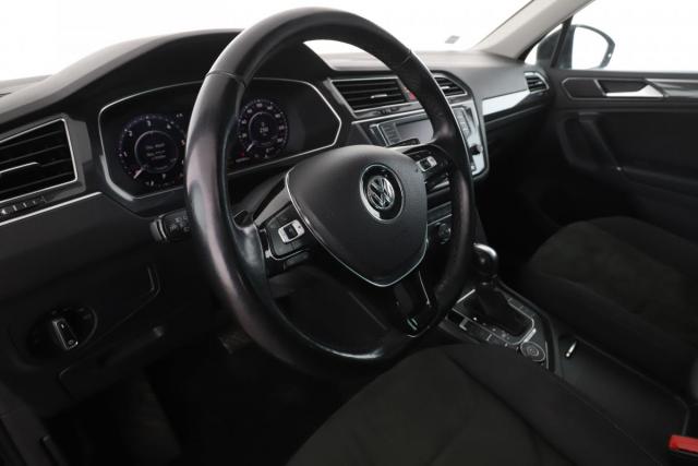Volkswagen Tiguan image 9