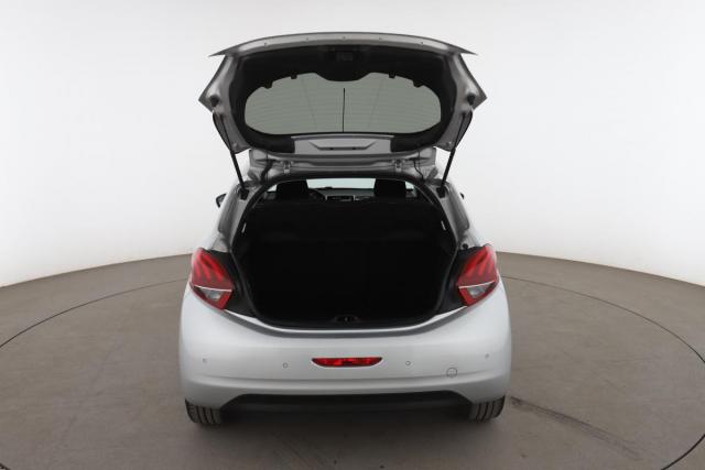 Peugeot 208 image 4