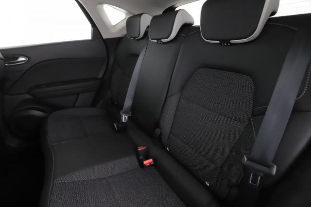 Renault Captur image 2