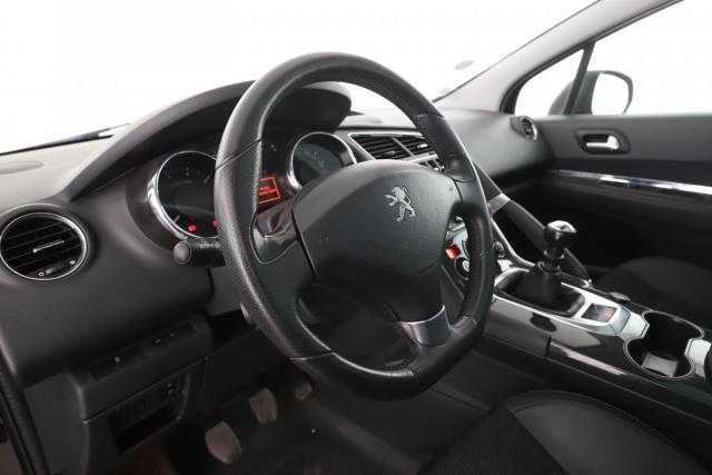 Peugeot 3008 image 1