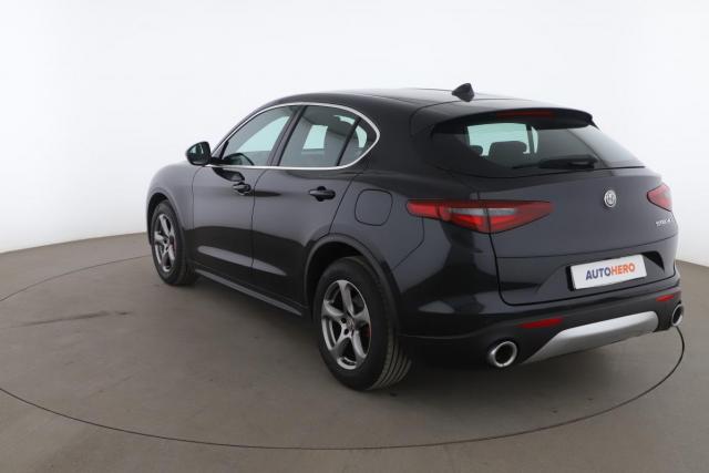 Alfa Romeo Stelvio image 6