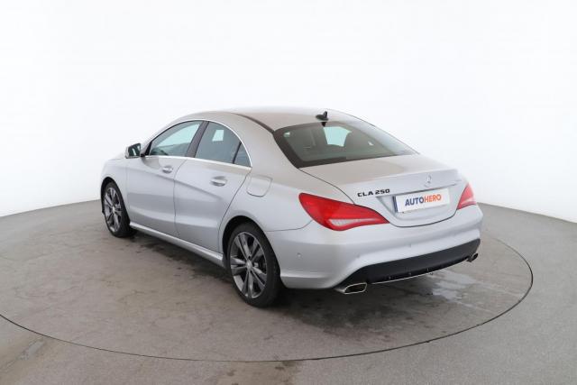 Mercedes Benz Cla image 4