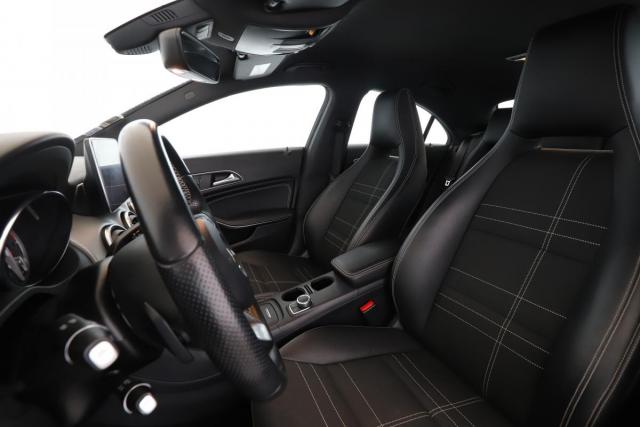 Mercedes Benz Cla image 7