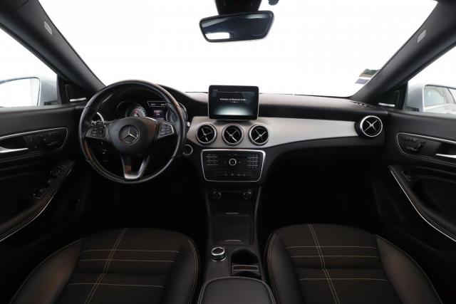 Mercedes Benz Cla image 6