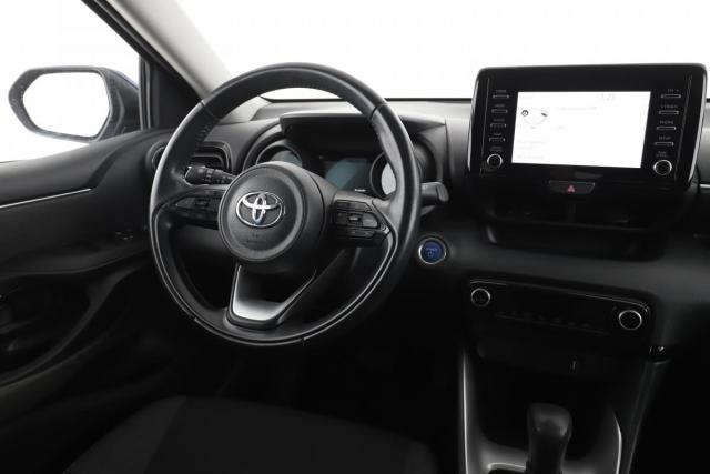 Toyota Yaris image 2