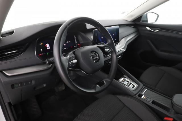 Skoda Octavia image 2
