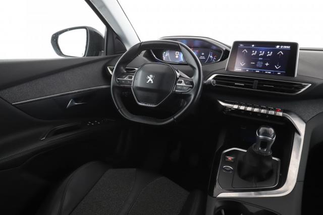 Peugeot 5008 image 3