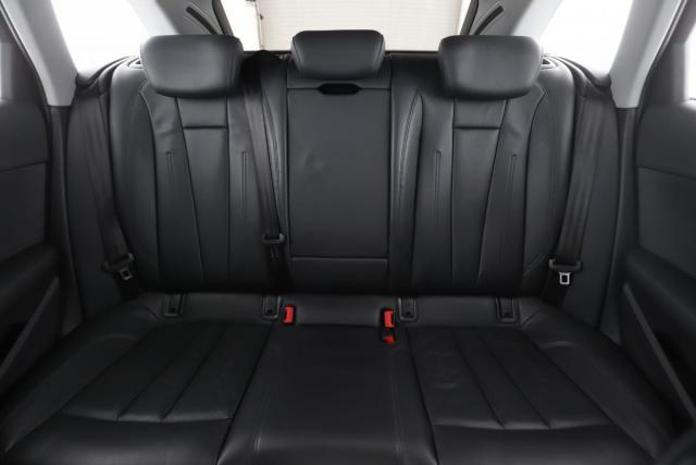 Audi A4 Allroad image 1