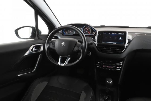 Peugeot 2008 image 1