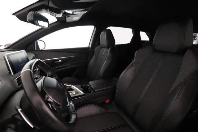 Peugeot 3008 image 1