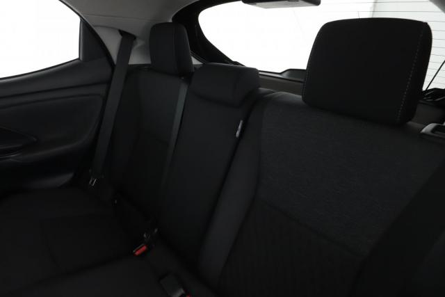 Toyota Yaris image 2