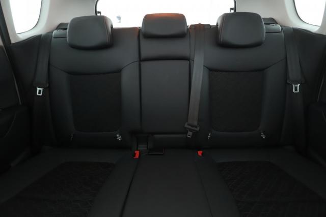 Peugeot 3008 image 3