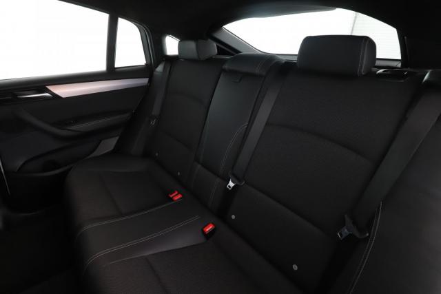 Bmw X4 image 1