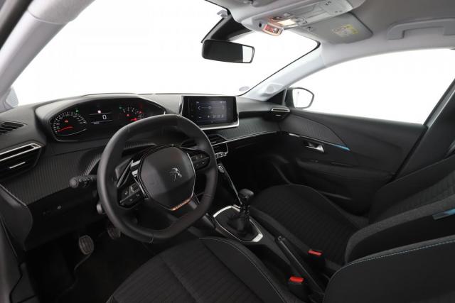 Peugeot 208 image 9