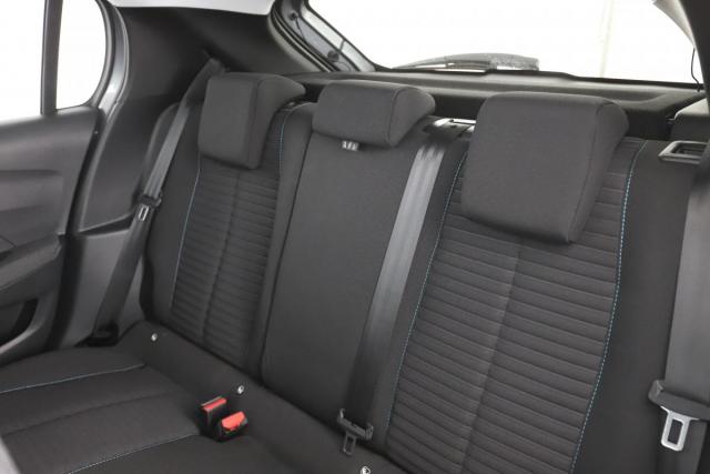 Peugeot 208 image 5