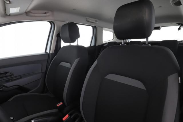 Dacia Duster image 1