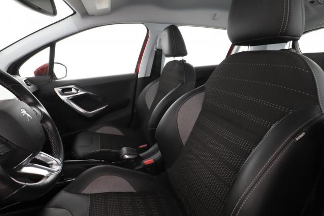 Peugeot 2008 image 9