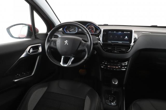Peugeot 2008 image 5