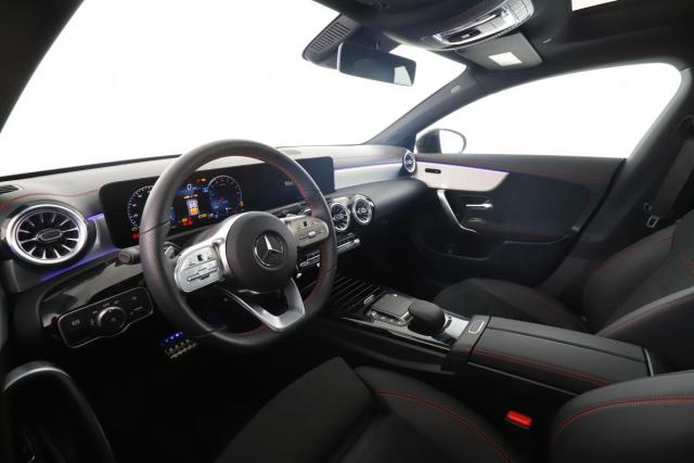 Mercedes Benz Cla image 3