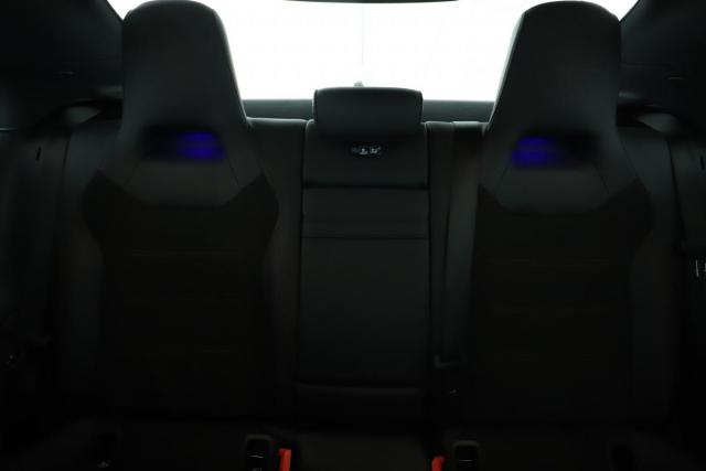Mercedes Benz Cla image 5